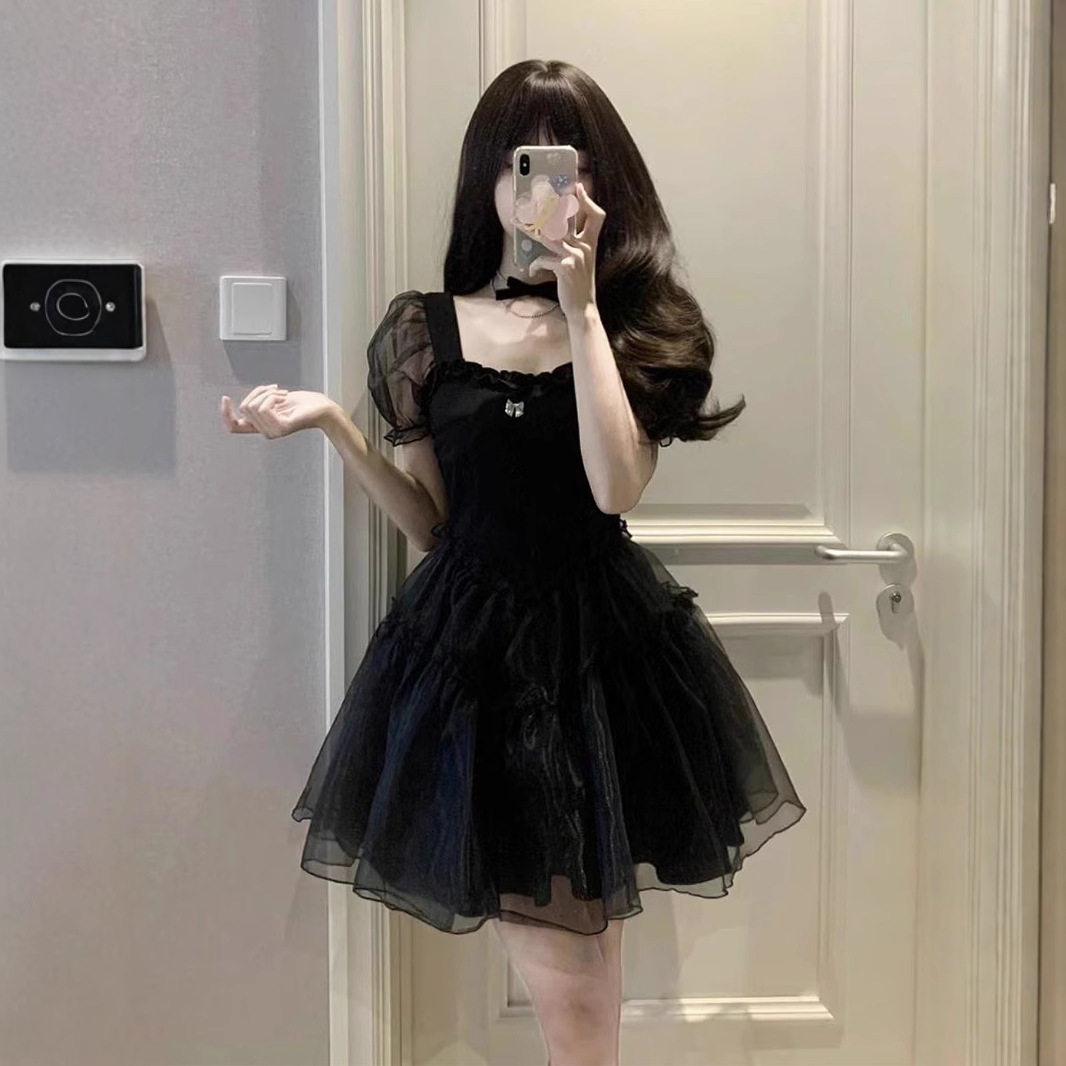 泡泡袖黑色连衣裙女夏季法式高级感气质蓬蓬公主裙收腰小个子