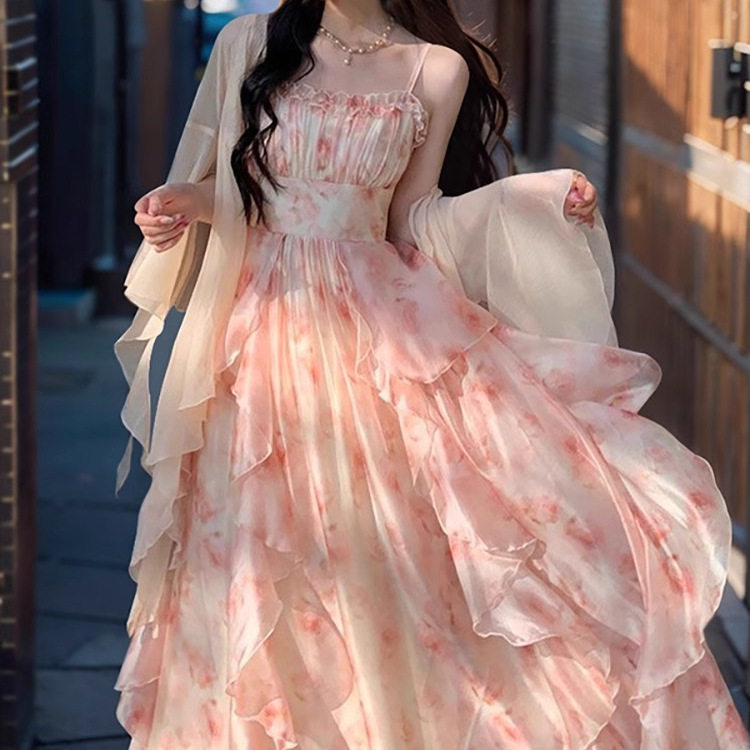 气质重工晕染印花收腰显瘦荷叶边吊带裙女夏+仙气开衫套装两件套