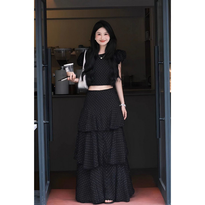 2025超火夏装一整套高级感气质减龄泡泡袖黑色波点上衣半身裙