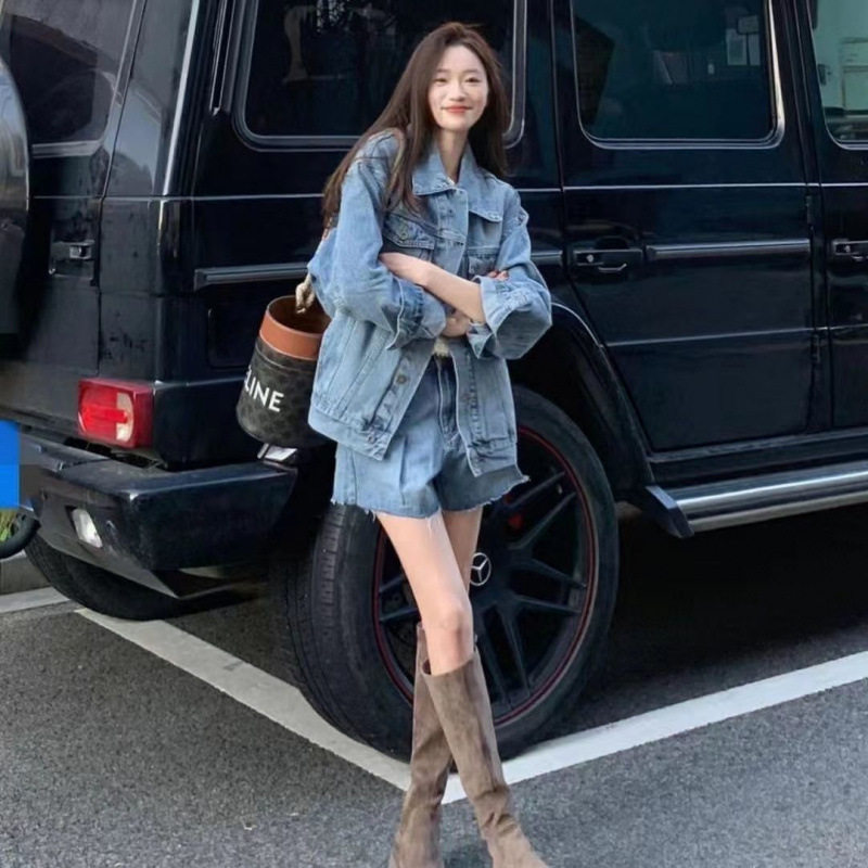 春夏欧货时尚港风高级感盐系穿搭网红减龄牛仔外套短裤两件套装女