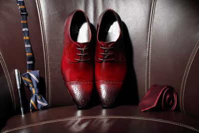 真皮雕花结婚高级感商务男鞋英伦