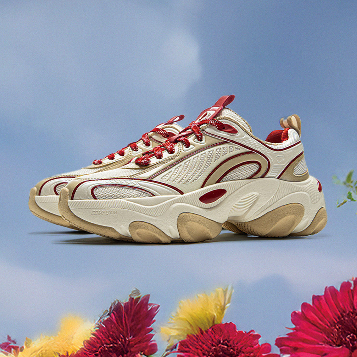 中国李宁蝴蝶RUNNER女子灵动优雅柔软舒适潮流增高运动鞋AZGV012