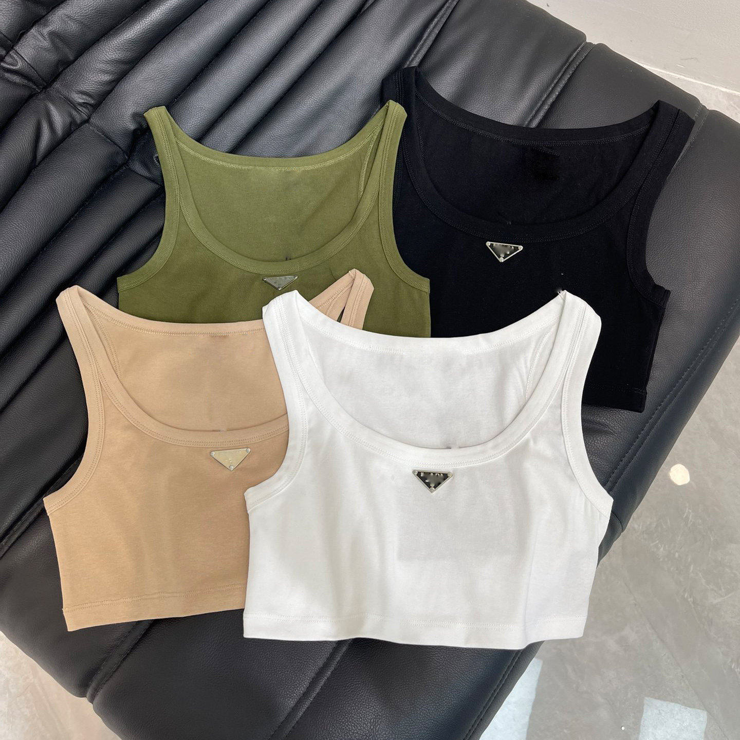 时尚修身显瘦短款背心女内搭外穿运动背心上衣多色