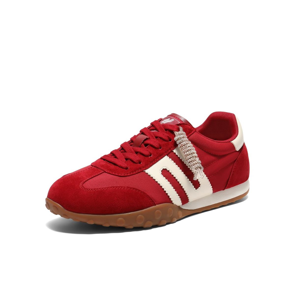 百丽跑道彩虹豆阿甘德训鞋女鞋