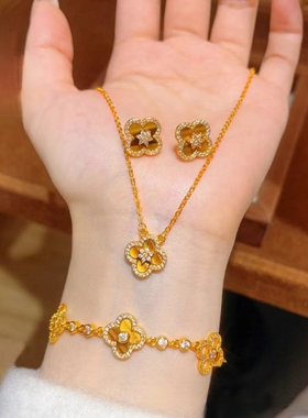 金店同款复古沙金点钻虎眼石四叶草手链镂空四叶花耳钉项链送女友