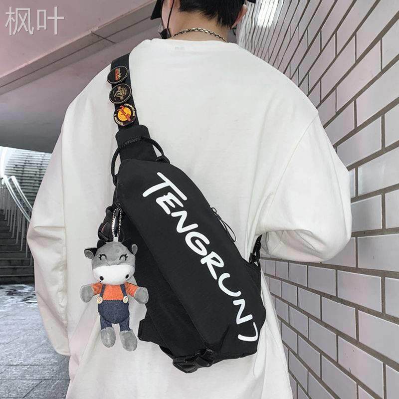 潮牌斜挎包男士ins运动腰