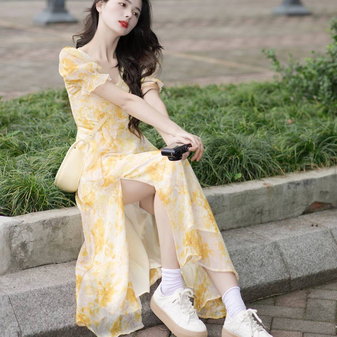 黄色碎花雪纺连衣裙子女夏