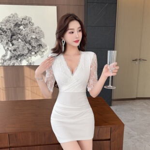 名媛气质夜场衣服性感低胸深V领蕾丝连衣裙女装修身显瘦包臀短裙