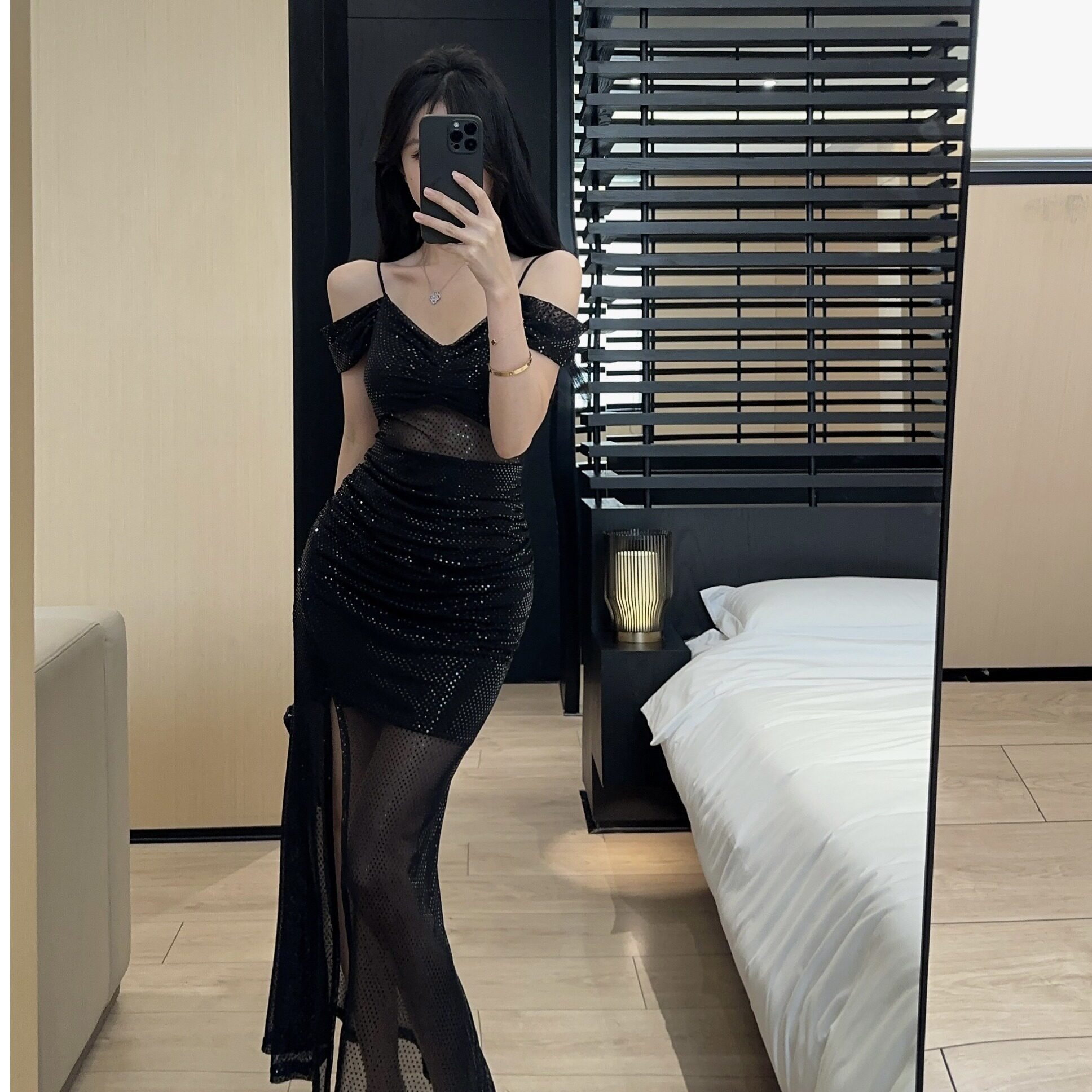 性感包臀连衣裙露肩开叉晚礼服裙