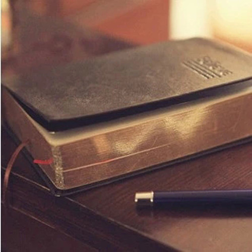 超厚皮面商务笔记本简约记事本