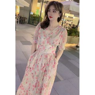 甜美修身 系带收腰碎花裙 郁金香V领连衣裙女高级雪纺中长款 泡泡袖