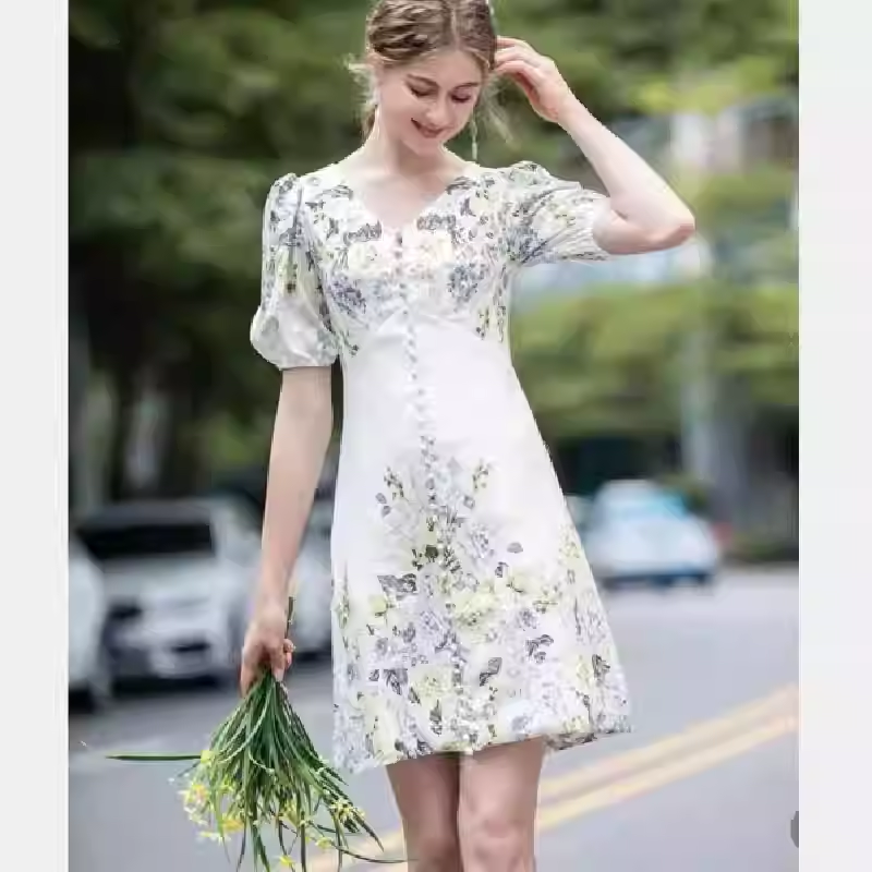 复古宫廷风小清新碎花连衣裙法式优雅印花气质V领灯笼袖名媛短裙