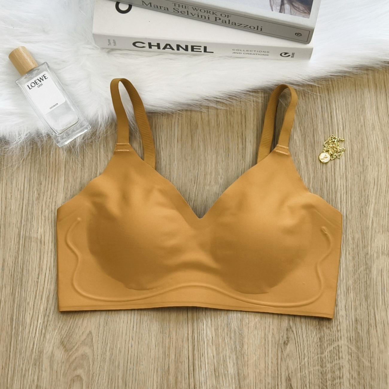 水晶杯大胸显小无痕文胸套装