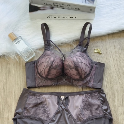 专柜小胸显大中厚内衣女睫毛蕾丝性感纯欲收副乳无钢圈调整型文胸