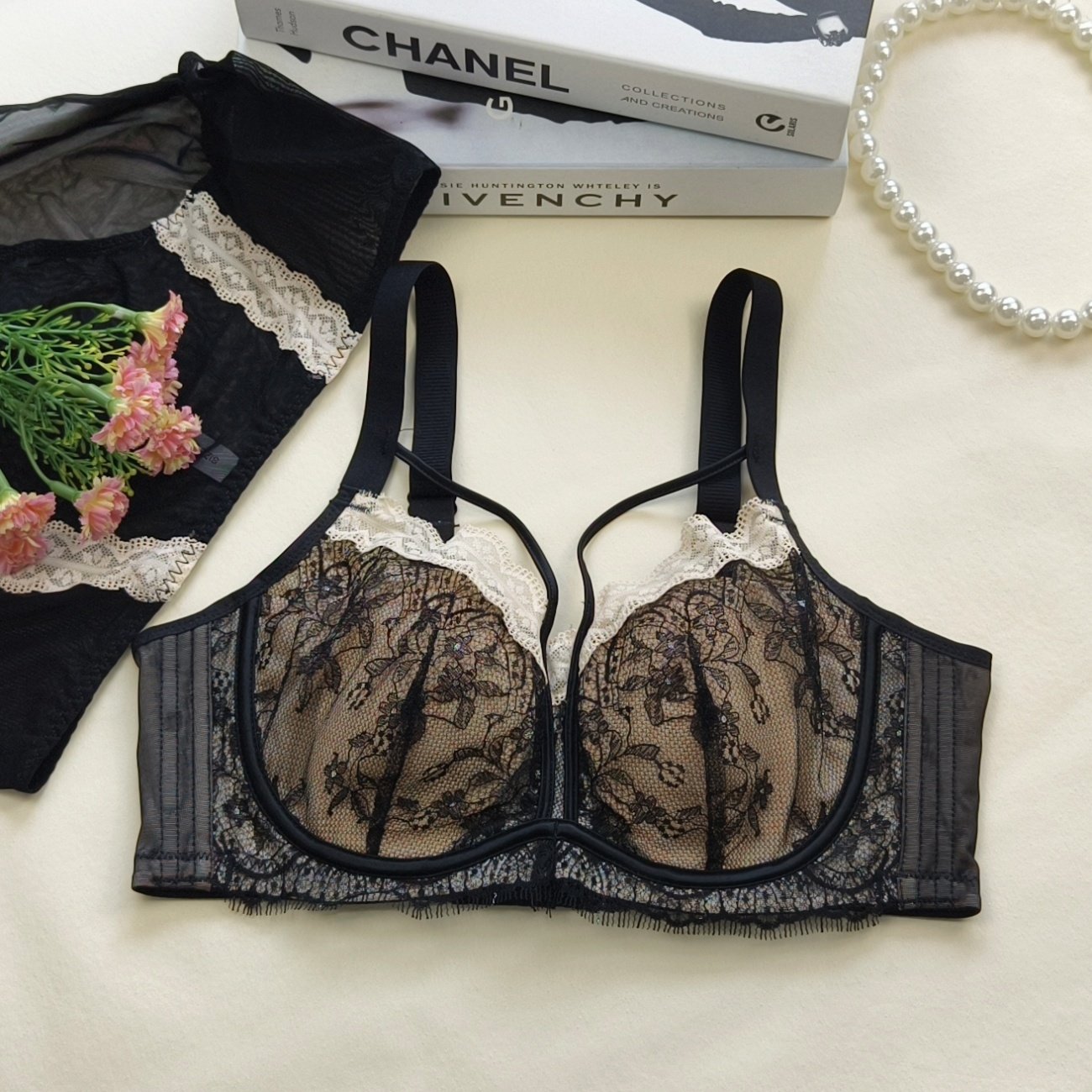 正品大胸显小超薄款兔耳朵软钢圈内衣调整型收副乳聚拢防下垂文胸,女士内衣/男士内衣/家居服,文胸,淘宝优惠券,粉丝福利购,淘宝优惠卷