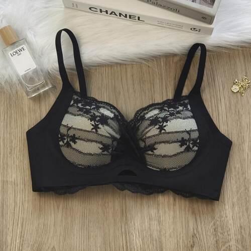 法式纯欲内衣女小胸显大聚拢无钢圈蕾丝花边收副乳防下垂文胸套装