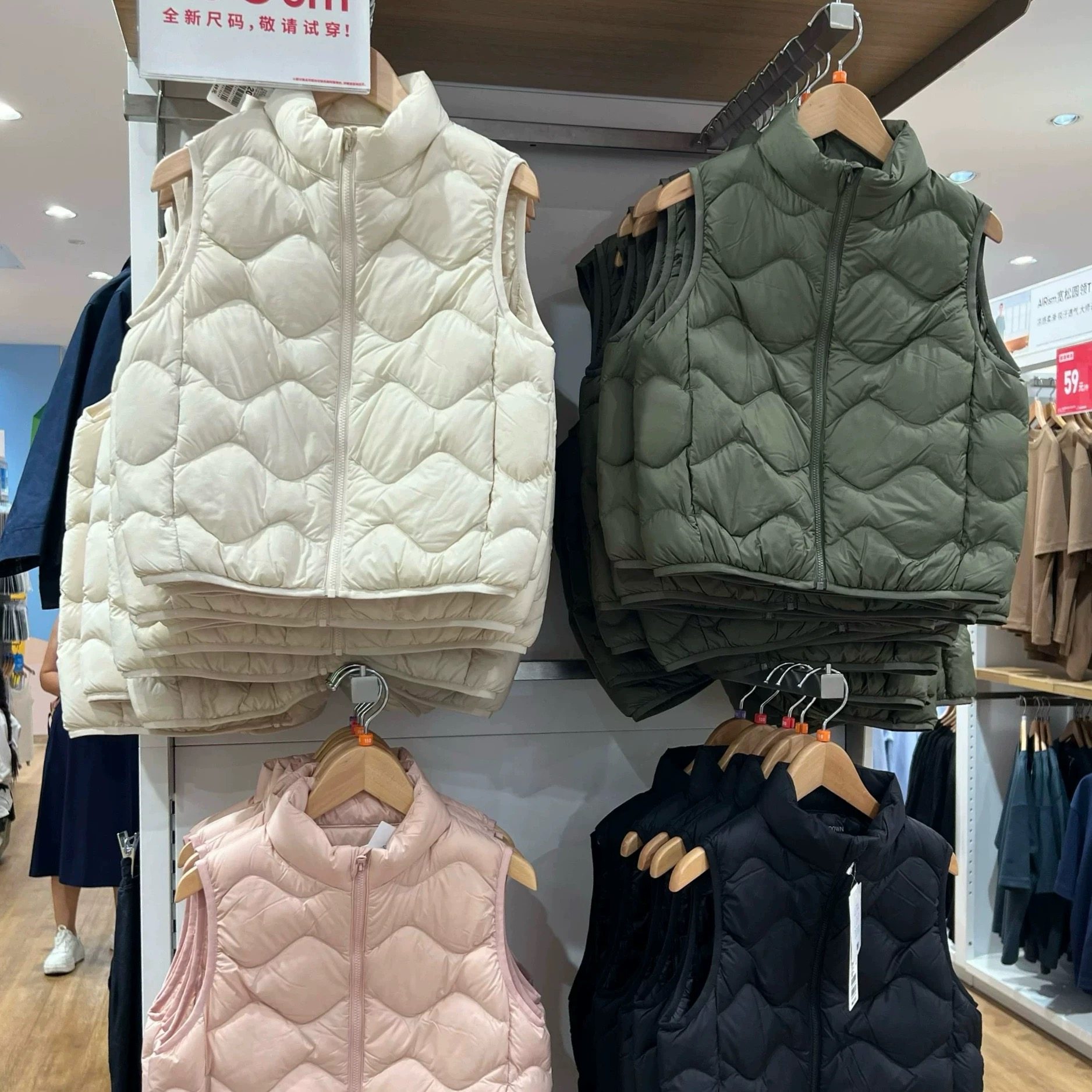 日单童装/男童/女童高级轻型羽绒马甲背心轻薄坎肩外套夹克471376