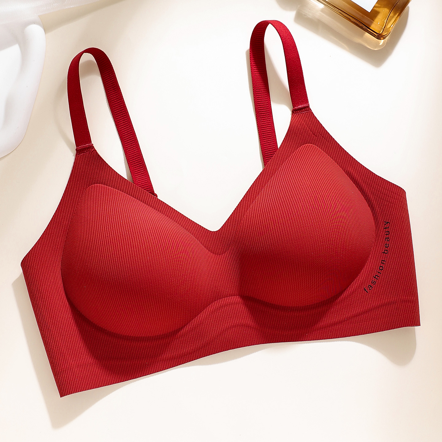 无痕内衣女小胸聚拢显大防下垂