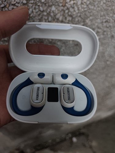 工厂出的无线耳机几款随机发默认不包好坏的Diy研究价