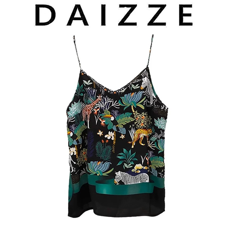 品牌折扣商场撤回女装