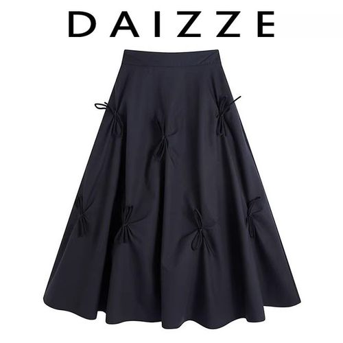 品牌折扣商场撤回女装