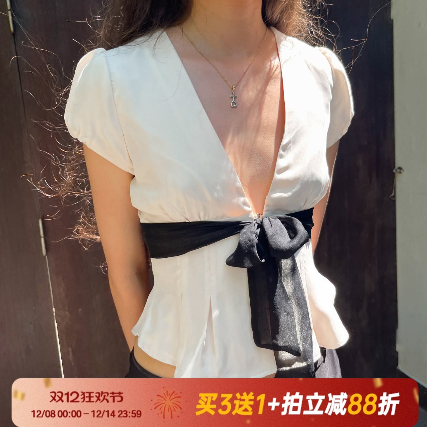 【法式少女】纯欲风系带V领短袖