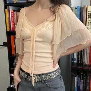 V领小飞袖 Amyway 复古温柔蕾丝拼接系带短袖 甜美 网纱上衣 法式
