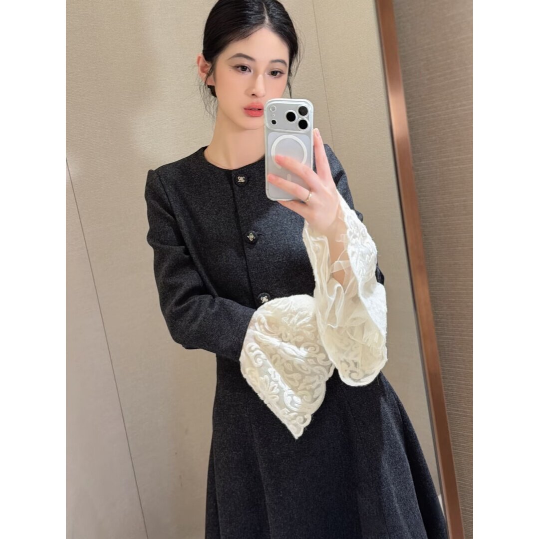 JR 专柜正品2026冬季新款 赫本风蕾丝袖口绵羊毛短外套女XSJ7W10D