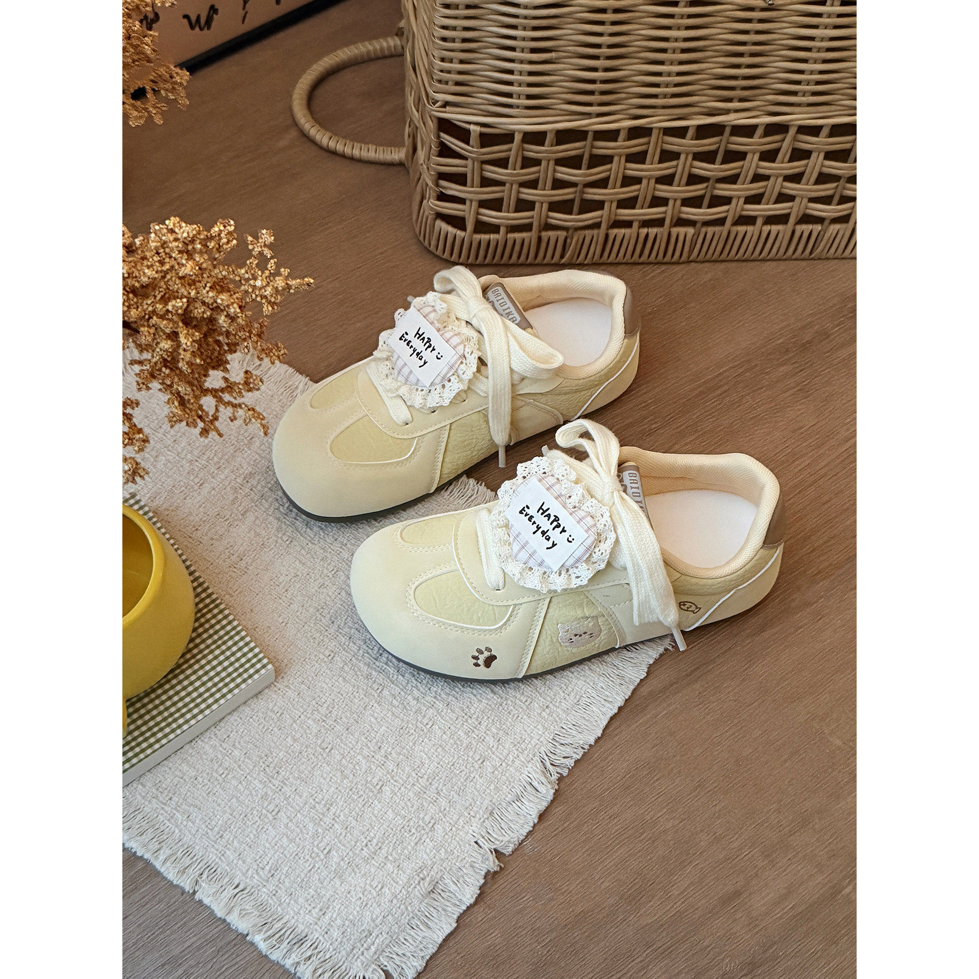 韩版圆头感泡芙鞋女2026新款春季小清新蕾丝爱心小白鞋德训鞋,女鞋,德训鞋,淘宝优惠券,粉丝福利购,淘宝优惠卷