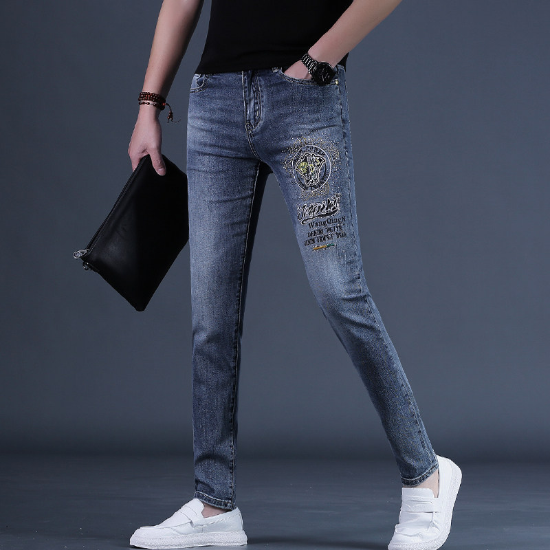 牛仔裤男款2026上新夏季潮流修身小脚男士休闲长裤子高级绣花男裤