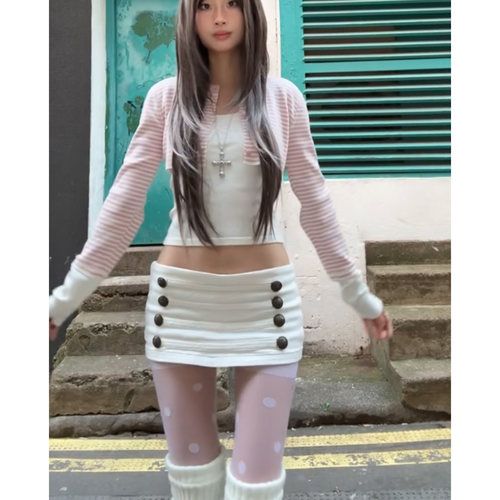 设计感古铜白色纽扣低腰裤裙