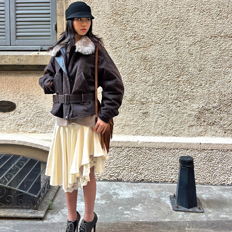 不规则大摆量蕾丝下摆半身裙