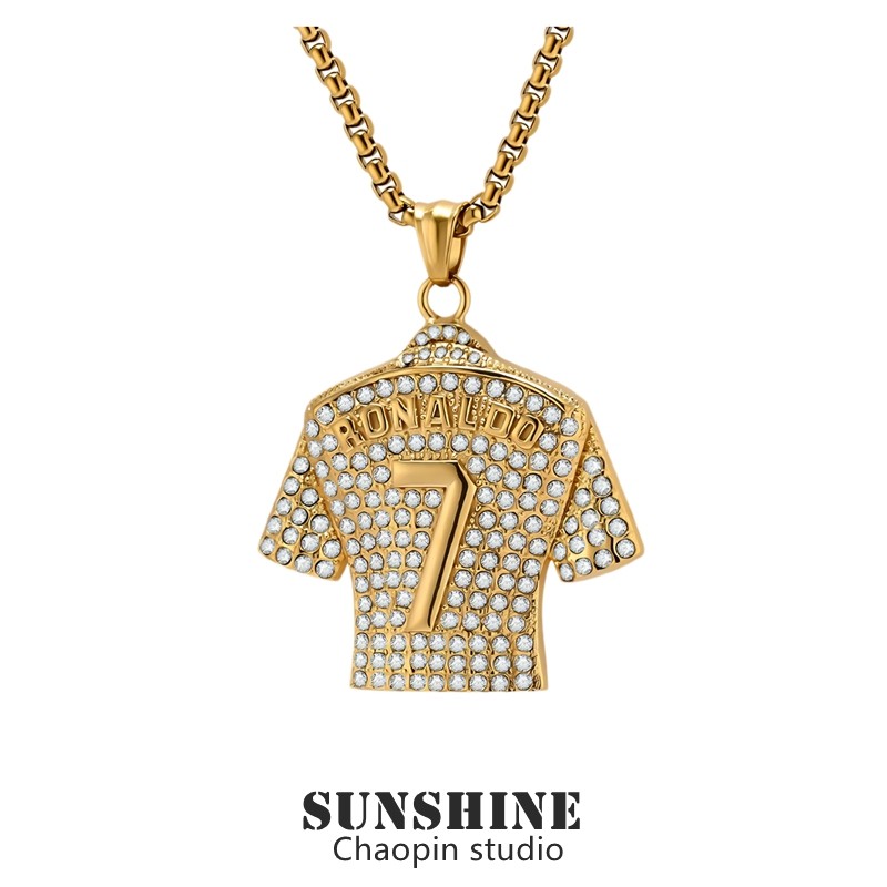 欧美足球梅西10号C罗7号球衣项链满钻钛钢个性嘻哈吊坠男潮配饰品
