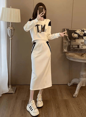 秋冬休闲时尚运动2025洋气卫衣套装高级气质减龄半身裙两件套炸街