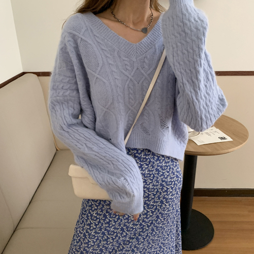 Real price shooting real price autumn and winter loose short cocoon hole long sleeve sweater female students lazy and versatile outer knitting