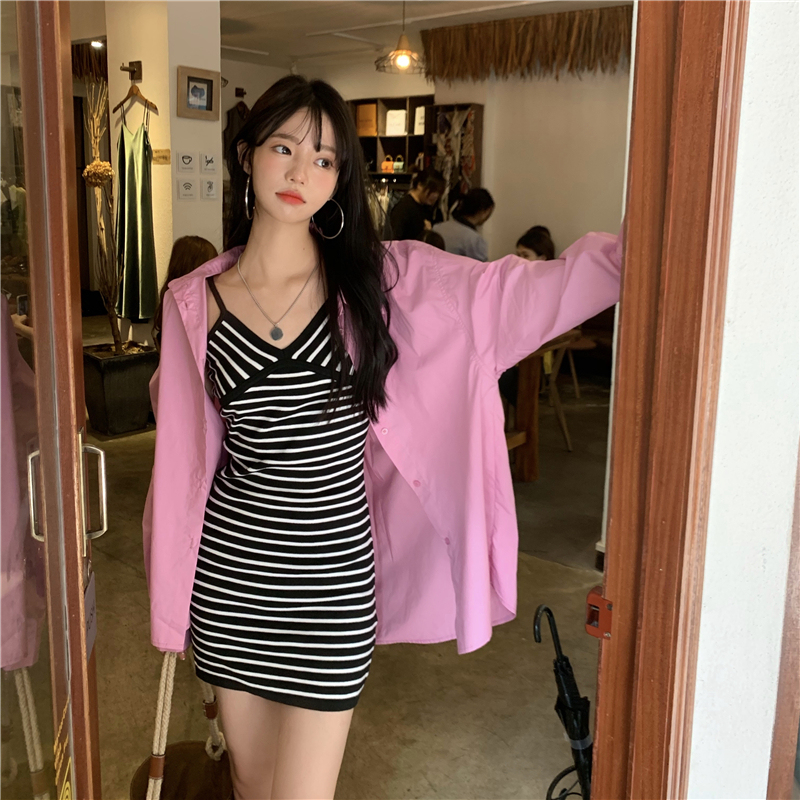 Real V-neck suspender striped knitted skirt + sun proof candy shirt