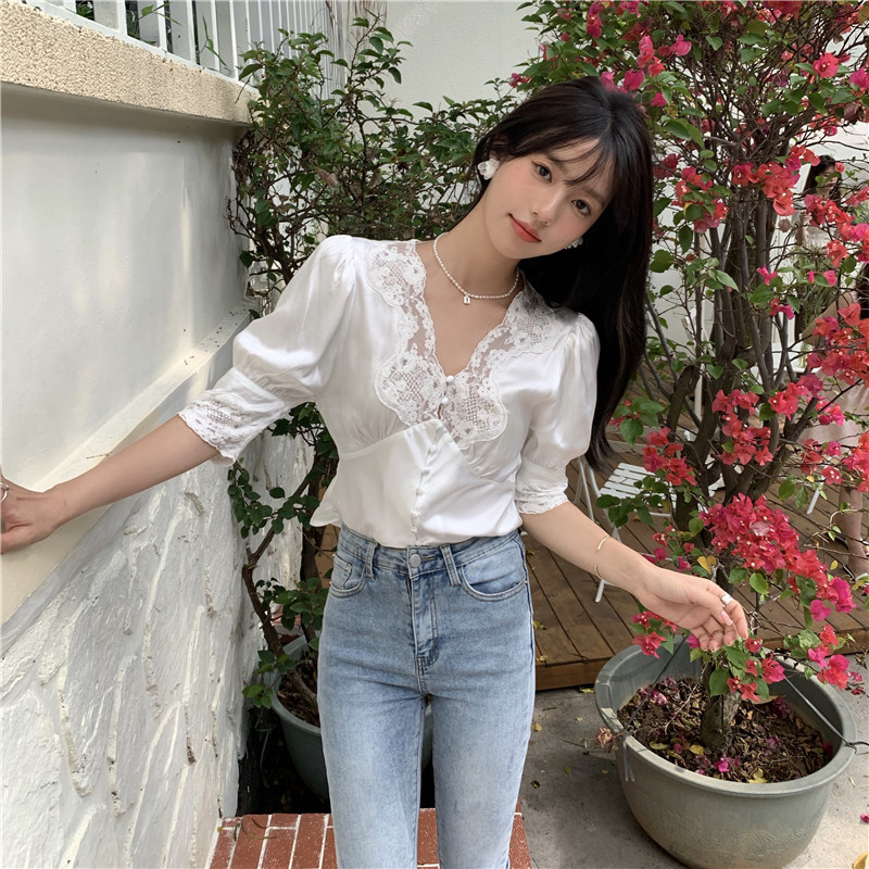 Real time floral stitching lace shirt