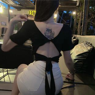 女士时尚性感紧身露脐露背绑带上衣夏小心机设计感大领口短袖t恤