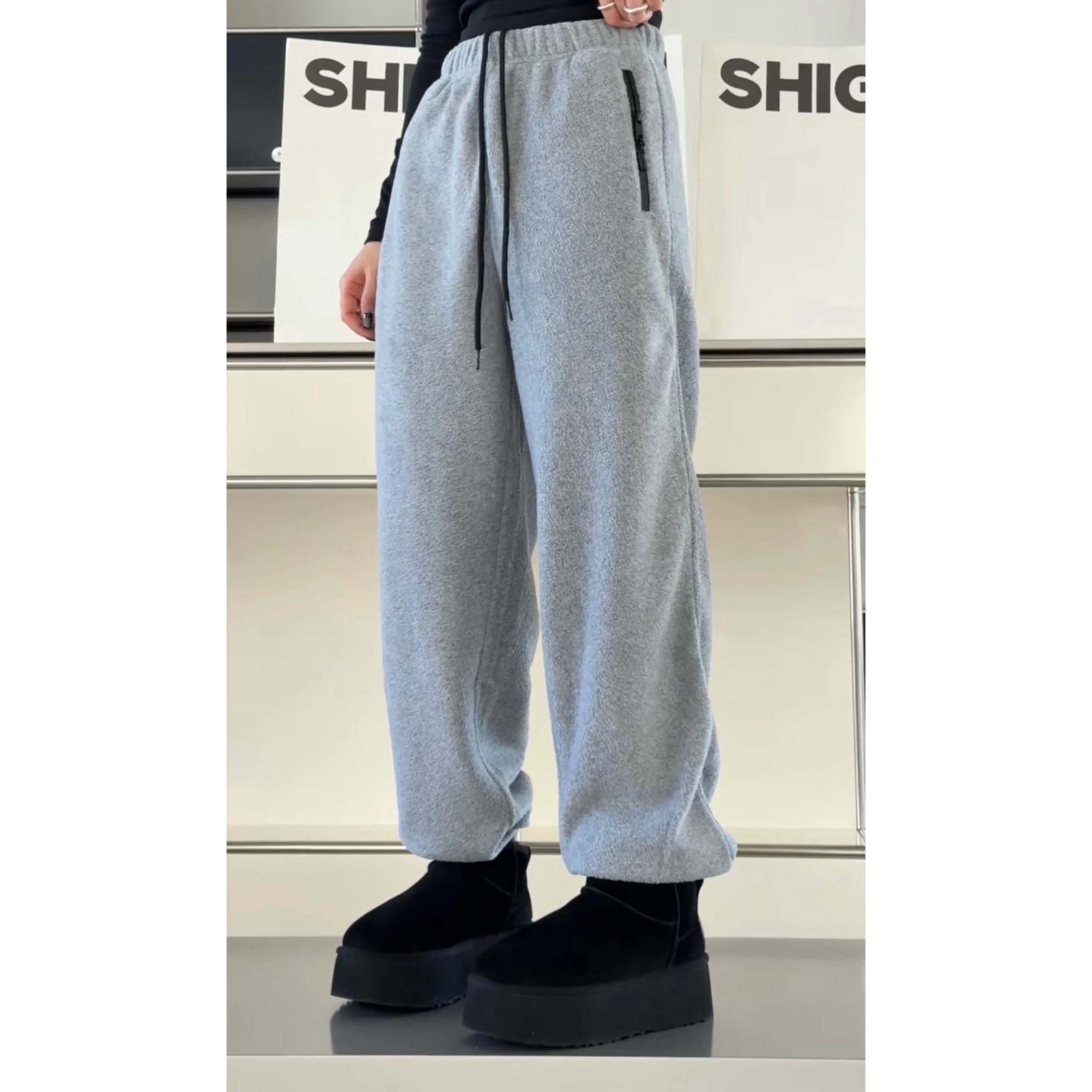诗歌兰女装2025冬款 15012休闲运动美式松紧腰拉链收口加绒卫裤女