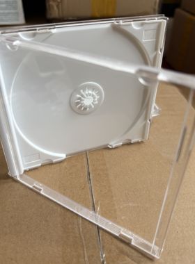 欧版进口白色全新原版CD盒子，外壳透明托盘白色12爪77克送CD袋