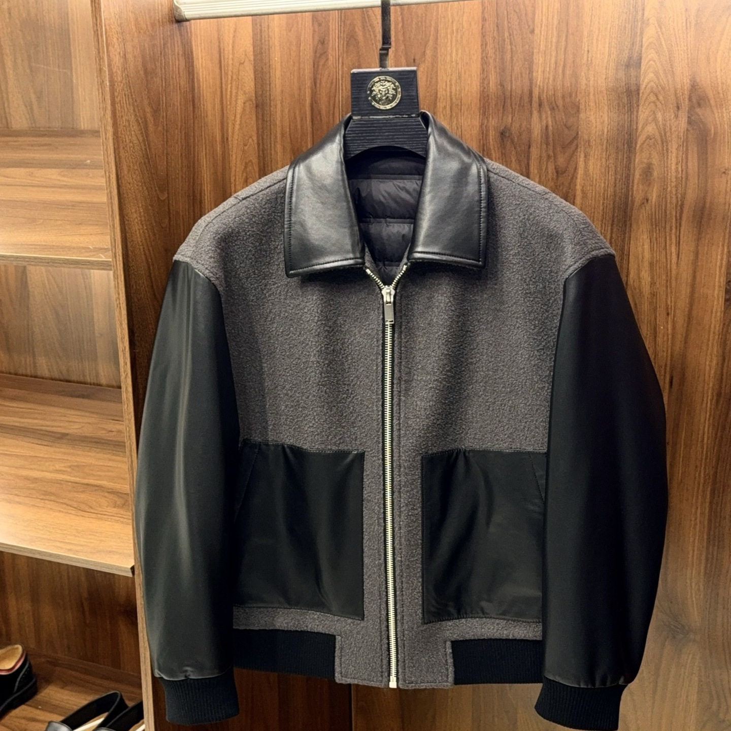 【重磅奢华感】冬季保暖羊皮拼接羊毛翻领休闲白鹅绒外套羽绒服男