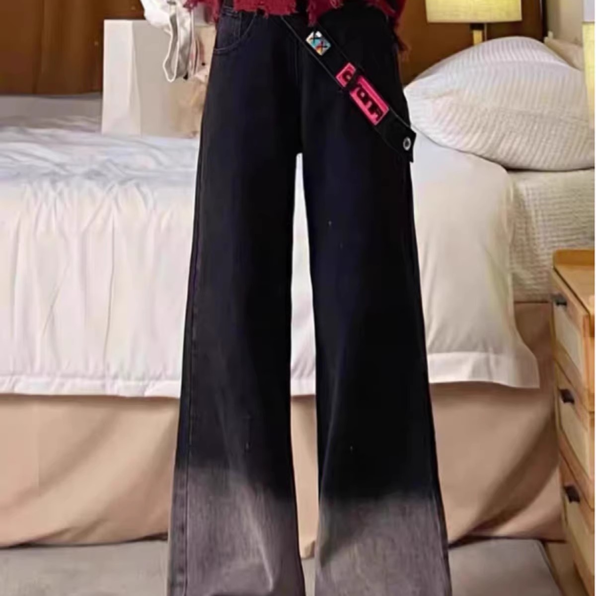 侧边拉链阔腿牛仔裤女