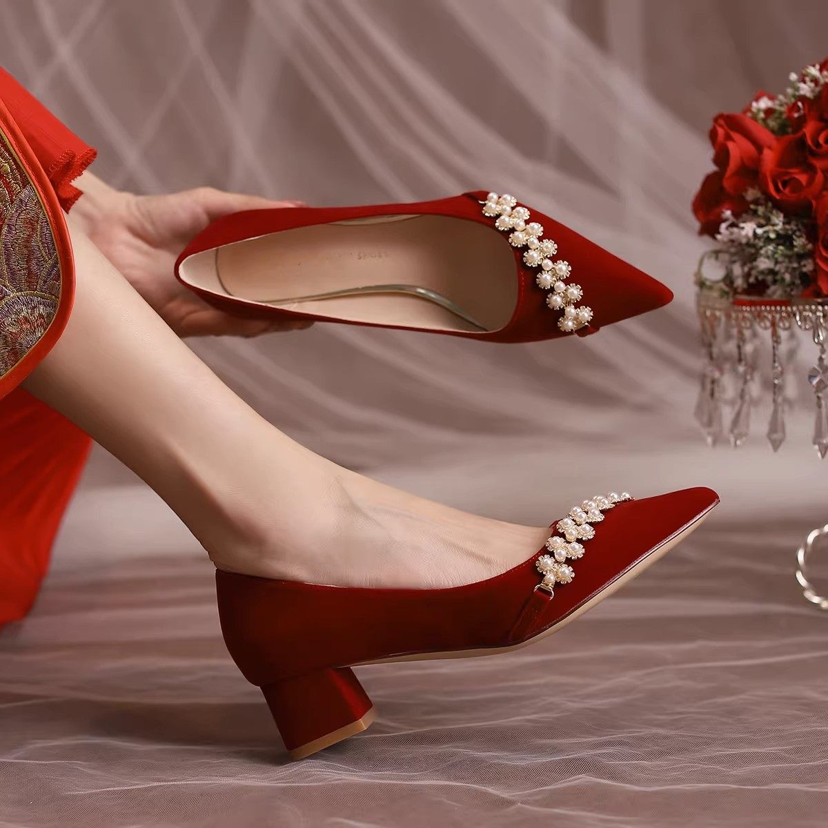红色新娘鞋结婚鞋女婚纱两穿
