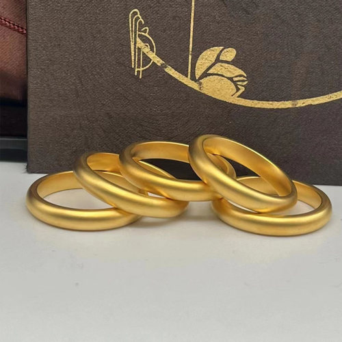 高货仿真古法素圈戒指越南4毫米宽面古法传承金色素圈沙金对戒