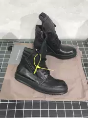Men's High-Top Shoes in Genuine Leather with Inverted Triangle Design, Milky Thick Soles, Side Zippers, Dark Street Style, Large Tongue Sneakers for Women, Trendy