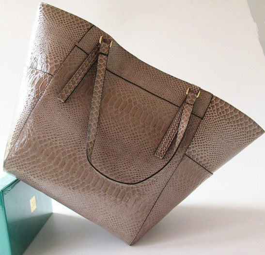 包包女外贸大容量单肩手提旅行便携袋收纳鳄鱼纹购物袋芒果包在类目 箱包皮具/热销女包/男包, 女士包袋中 - 来自Buy2taobao.com提供专业的淘宝代购服务