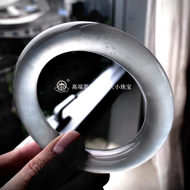 大小珠宝玻璃种冰白天然翡翠手镯圆条59.5老坑强荧光翡翠透明玉镯
