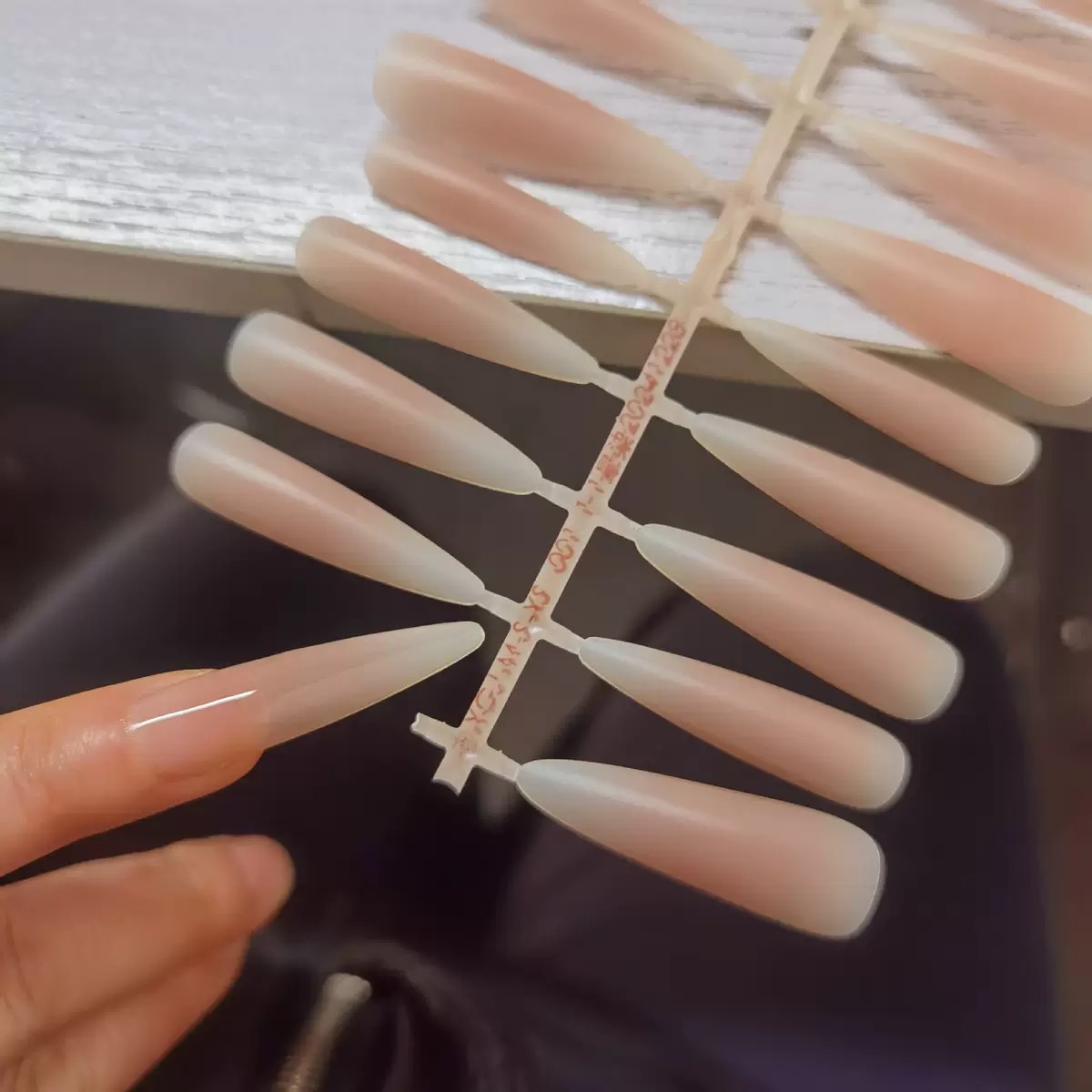 4.0细狗腮红穿戴甲30片分码贴片