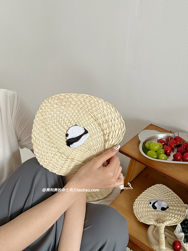 创意可爱熊猫蒲扇外出降温手摇扇