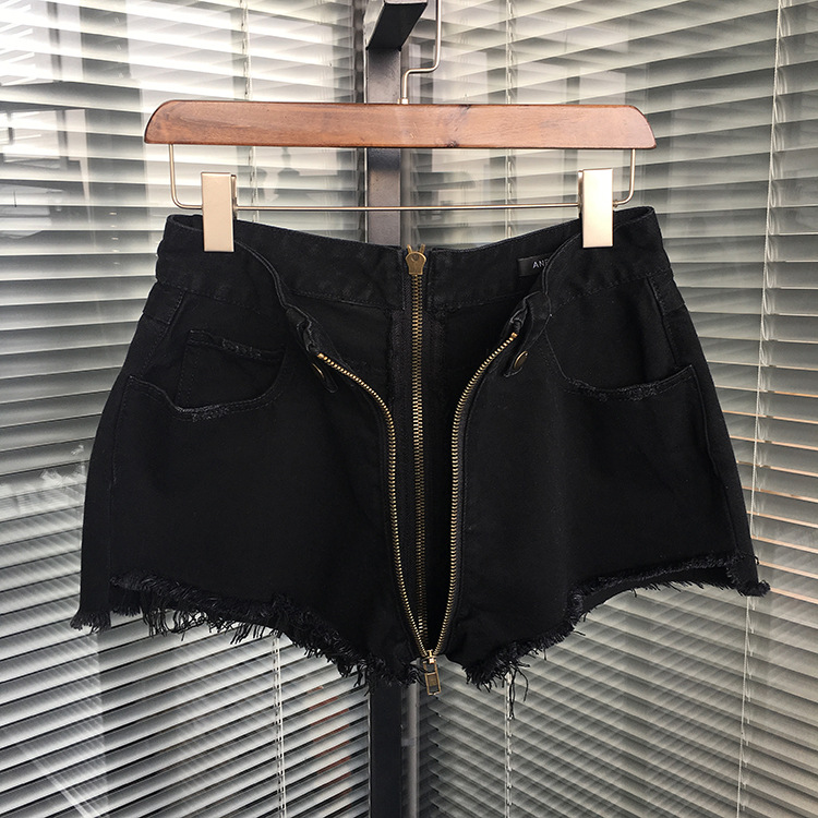 Super high turning rate, high waist, hip up, skinny, all-around denim shorts, sexy fringe, front and back zipper, super short hot pants